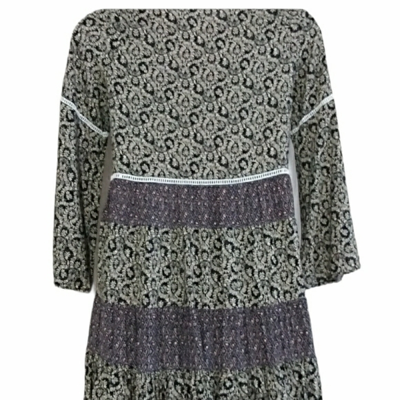 ☆☆SOLD☆☆ Easel Boho Style Bell Sleeve Dress - Picture 3 of 8